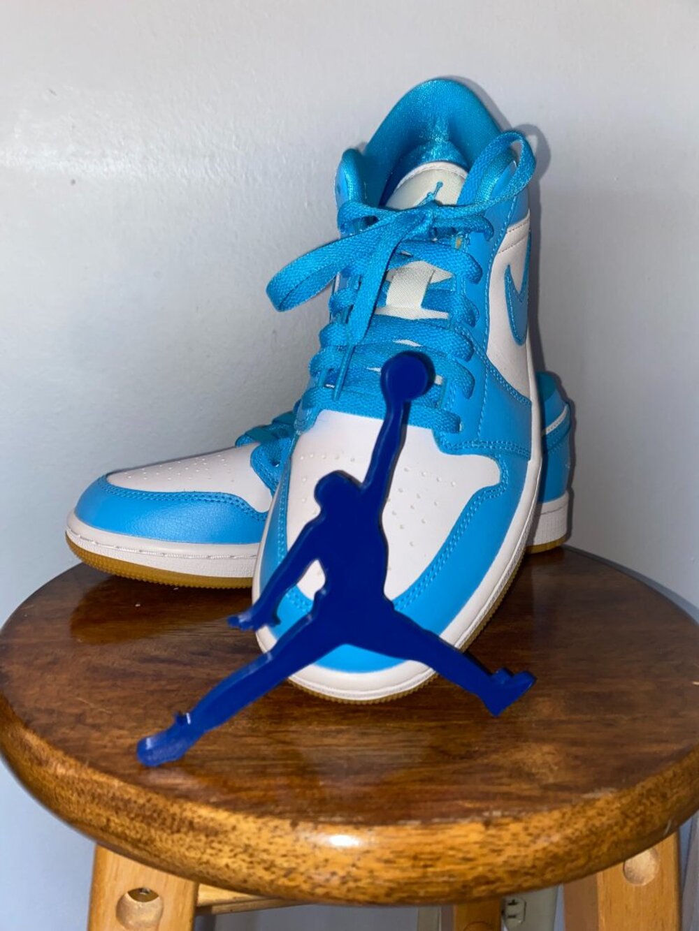 Nike Air Jordan 1 Low White Gum Dark Powder Blue DC0774-104 Size 9.5